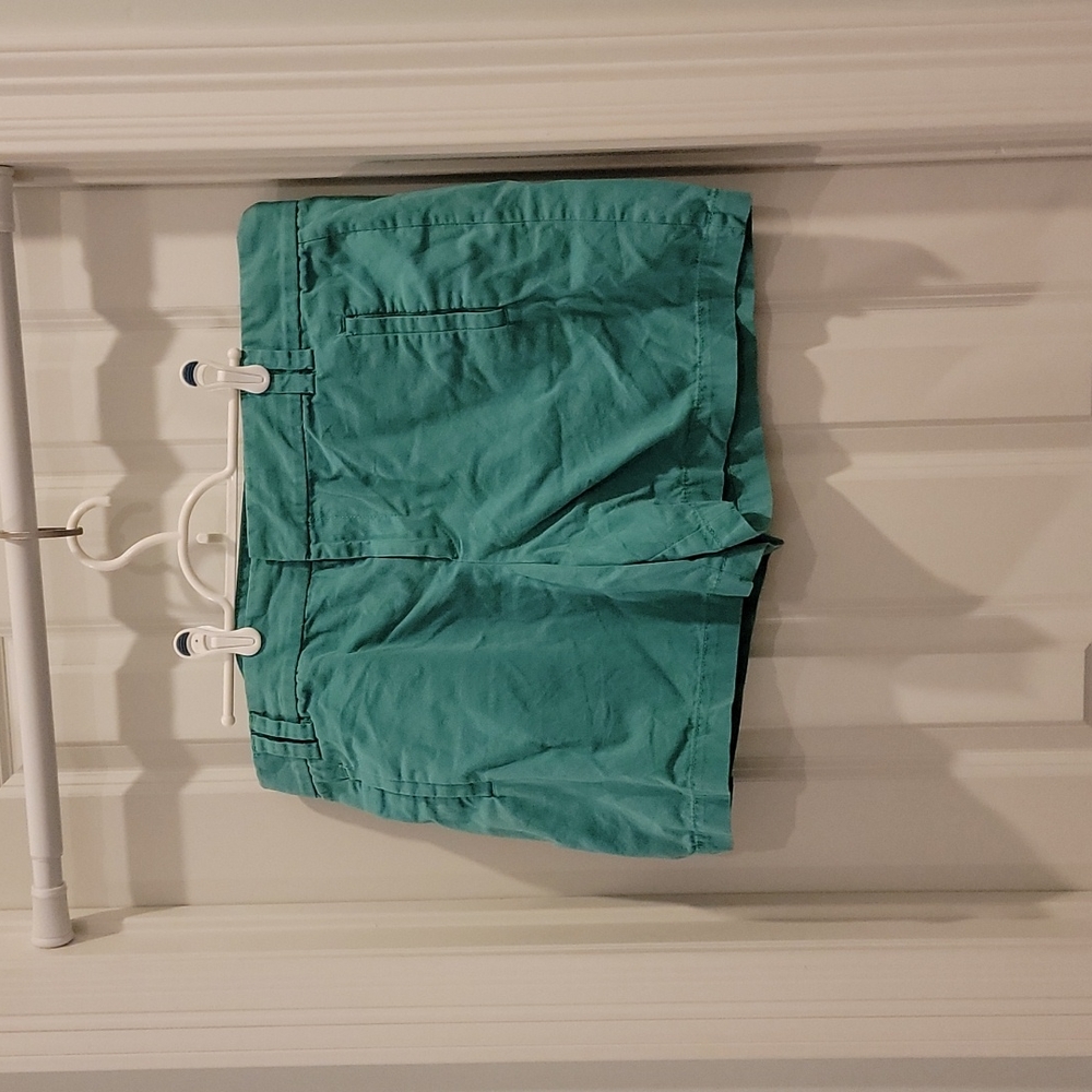 Loft womens green shorts. Size 14
